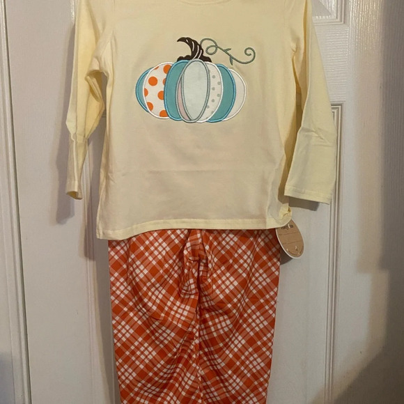 NWT Pumkin Fall Outfit - - Picture 2 of 9